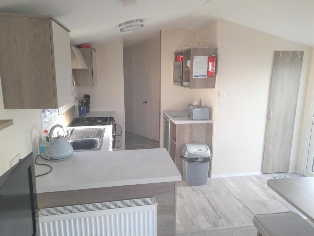 3 Bedroom Modern Caravan Sleeps Up To 8 Millom Exterior foto