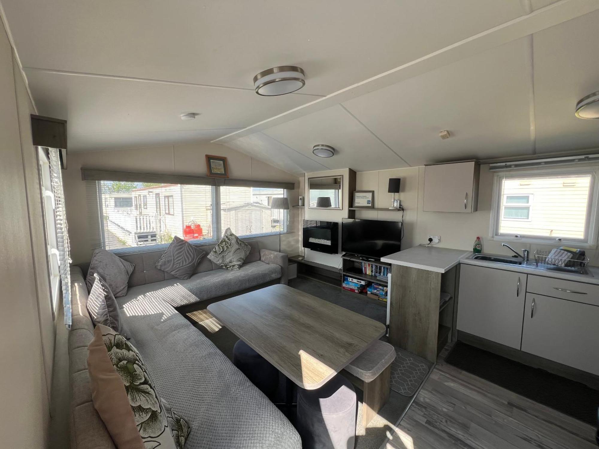 3 Bedroom Modern Caravan Sleeps Up To 8 Millom Exterior foto